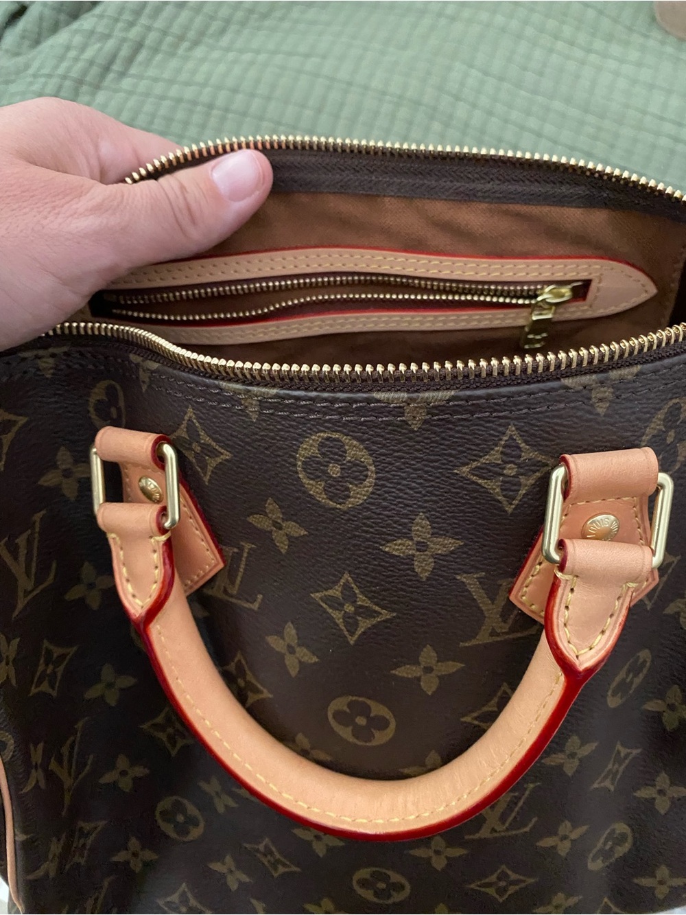 LV Speedy 30 - Picture 4 of 5
